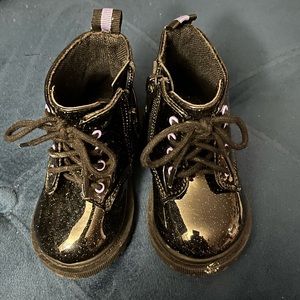 Toddler girls combat boots with sparkles